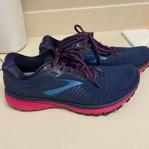 Brooks Ghost 12